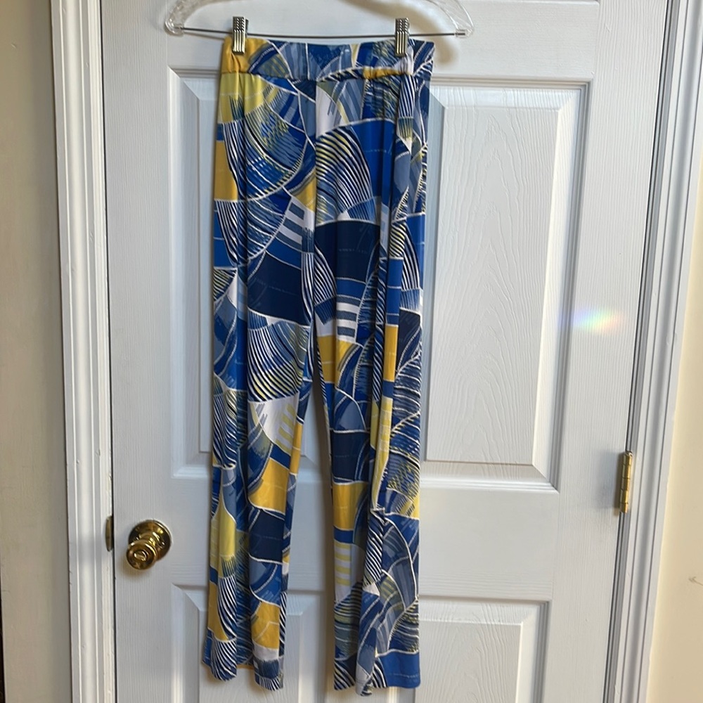 Fashgue Studio small gold blue boot bottom leggings